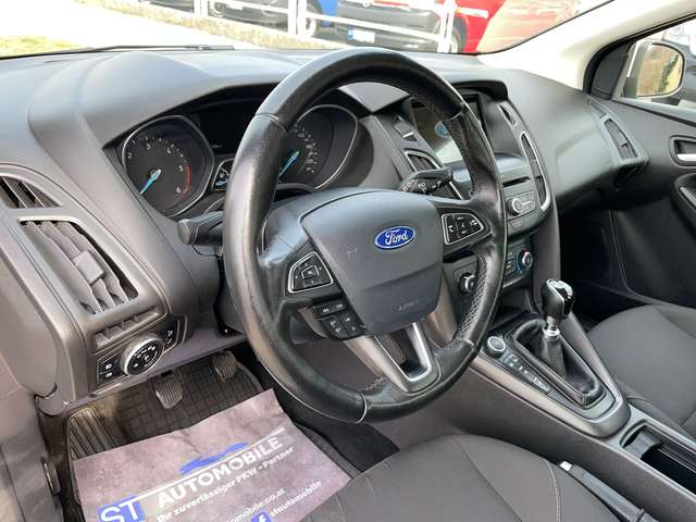 Ford Focus Traveller